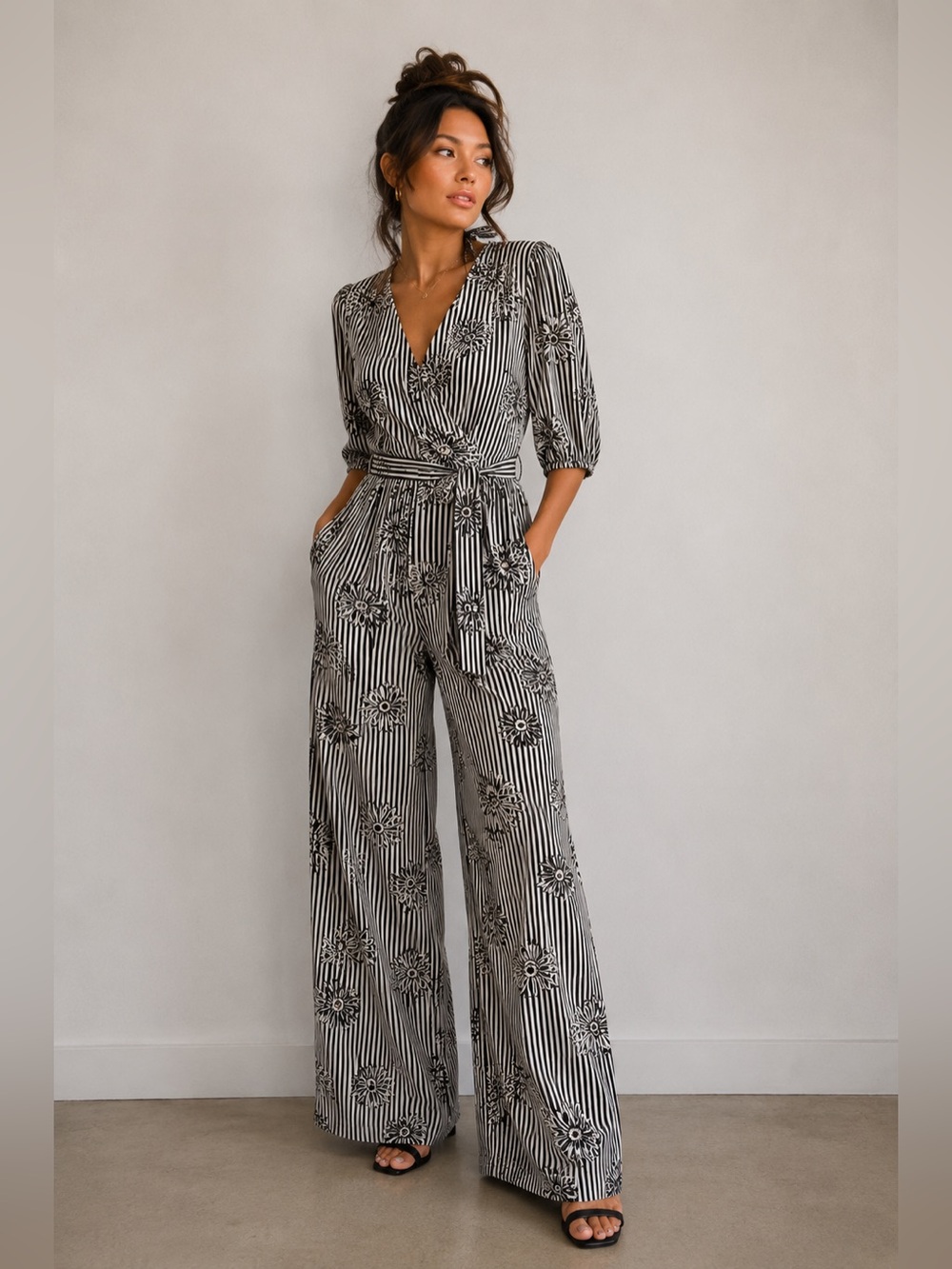 Wrapper Black & White Striped Wide Leg Flare Jumpsuit w/ Daisy Flowers- Large